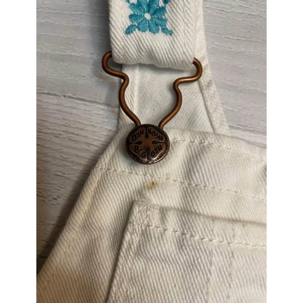 OshKosh B'Gosh Baby girls white shortalls overalls with embroidered flower‎ 12m